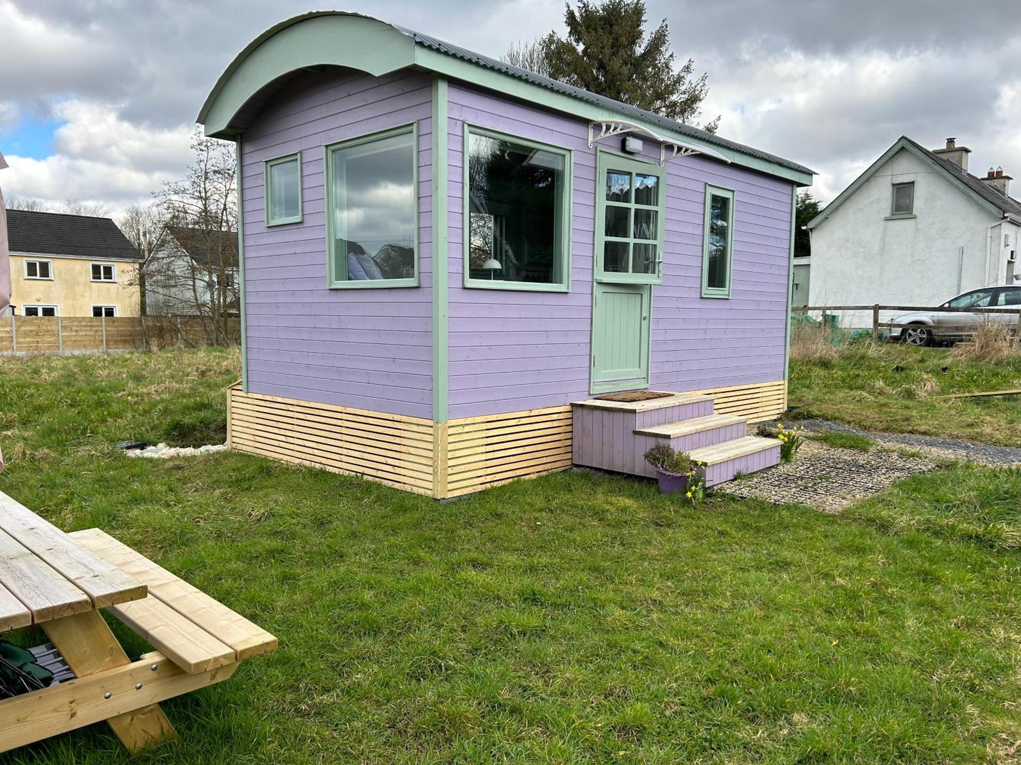 Dromahair Market Street Shepherd'S Hut Leitrim מראה חיצוני תמונה